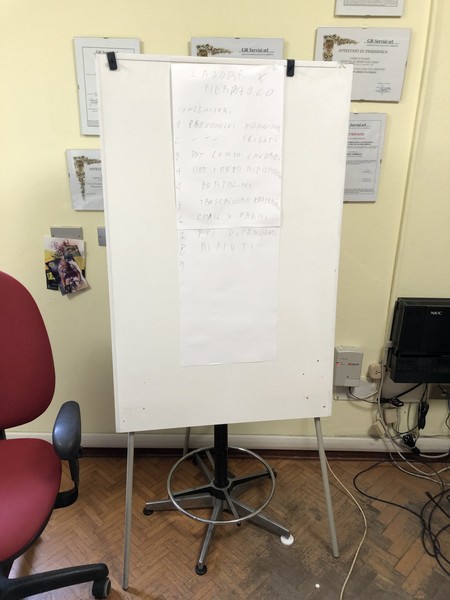 1#5257 Arredi ufficio e attrezzature elettroniche in vendita - foto 18