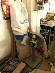 Portable vacuum cleaner - Lot 21 (Auction 5257)