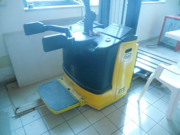 11#5259 Carrello elevatore elettrico FiatOM in vendita - foto 4