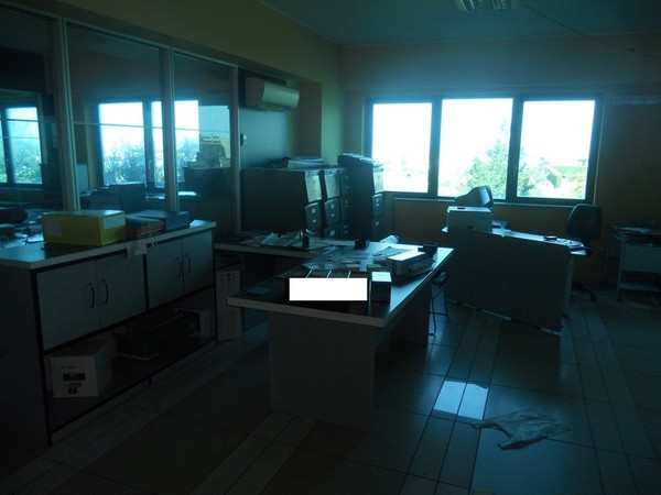 19#5259 Arredamento e attrezzature per ufficio in vendita - foto 2