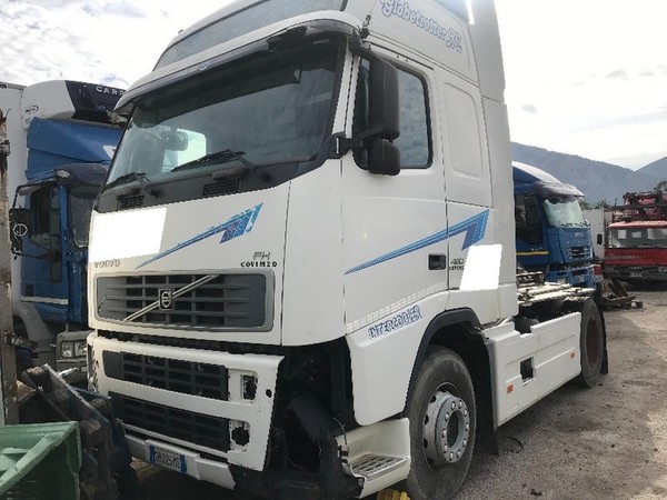 7#5270 Trattore stradale Volvo in vendita - foto 1