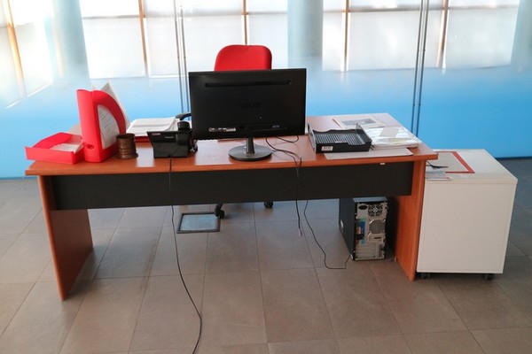 1#5273 Arredo per ufficio e attrezzatura informatica in vendita - foto 1