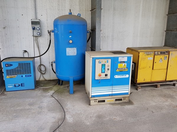 29#5273 Attrezzature per lavorazione metalli e prodotti finiti in vendita - foto 1