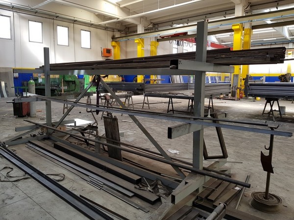 29#5273 Attrezzature per lavorazione metalli e prodotti finiti in vendita - foto 16