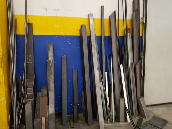 29#5273 Attrezzature per lavorazione metalli e prodotti finiti in vendita - foto 23