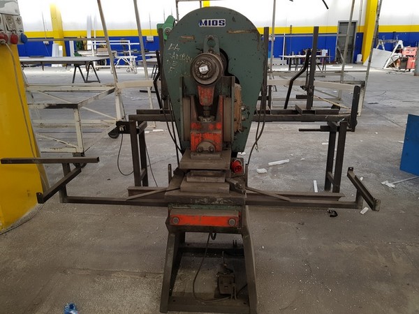 29#5273 Attrezzature per lavorazione metalli e prodotti finiti in vendita - foto 46
