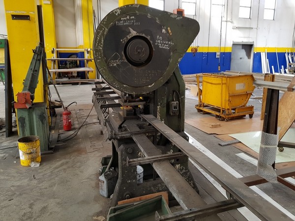 29#5273 Attrezzature per lavorazione metalli e prodotti finiti in vendita - foto 53
