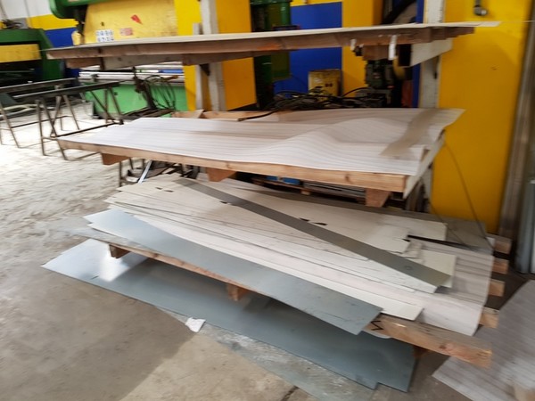 29#5273 Attrezzature per lavorazione metalli e prodotti finiti in vendita - foto 65