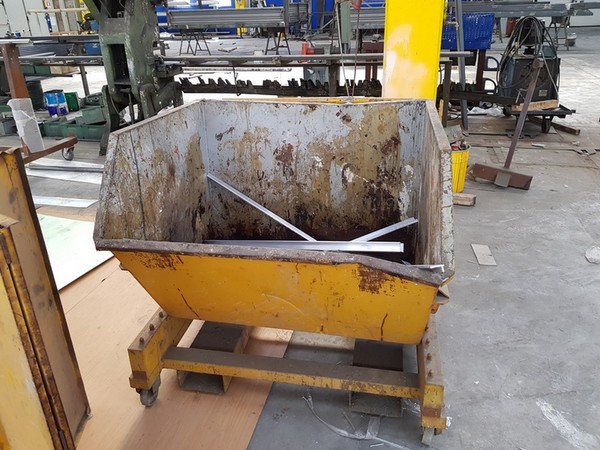 29#5273 Attrezzature per lavorazione metalli e prodotti finiti in vendita - foto 67