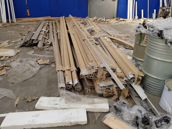 29#5273 Attrezzature per lavorazione metalli e prodotti finiti in vendita - foto 69