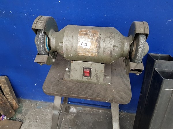 29#5273 Attrezzature per lavorazione metalli e prodotti finiti in vendita - foto 93