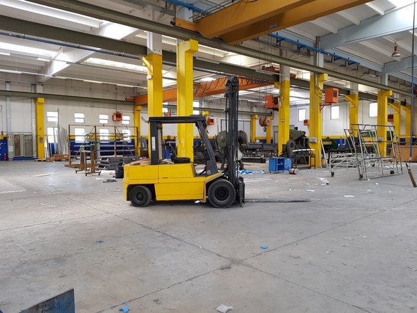 29#5273 Attrezzature per lavorazione metalli e prodotti finiti in vendita - foto 123