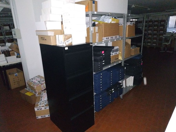1#5277 Arredi ed attrezzatura elettronica in vendita - foto 11