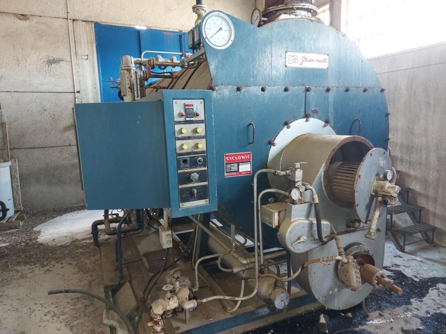 Lot Industrial boilers for the production of steam