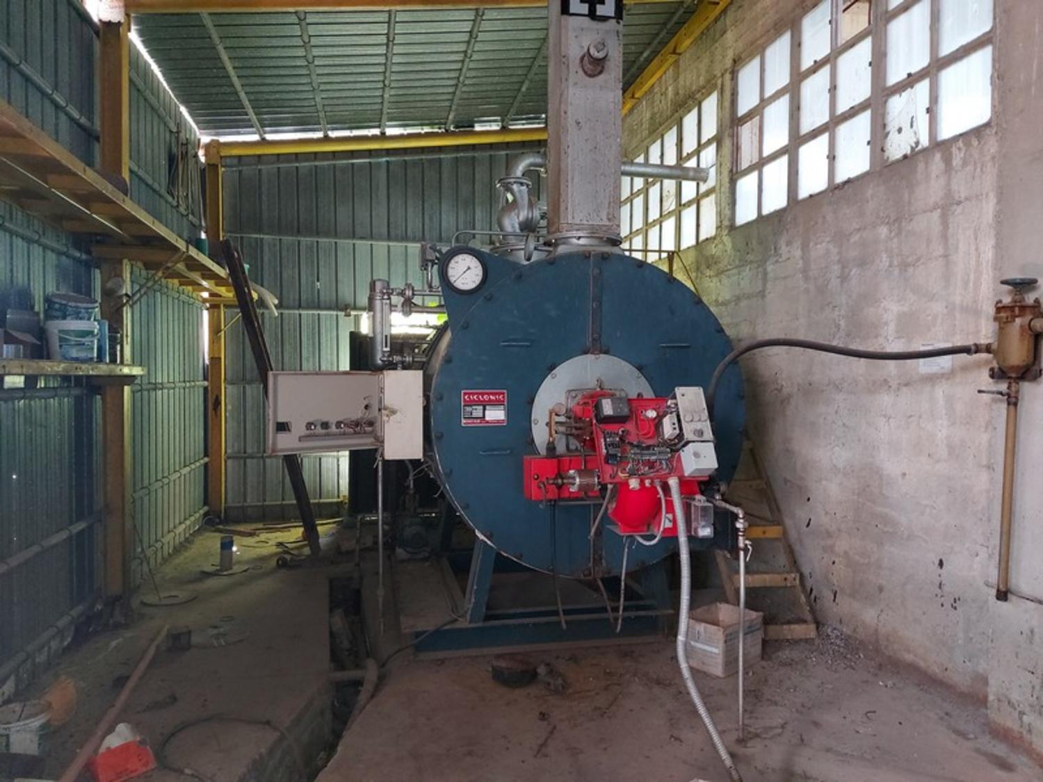 Lot Industrial boilers for the production of steam