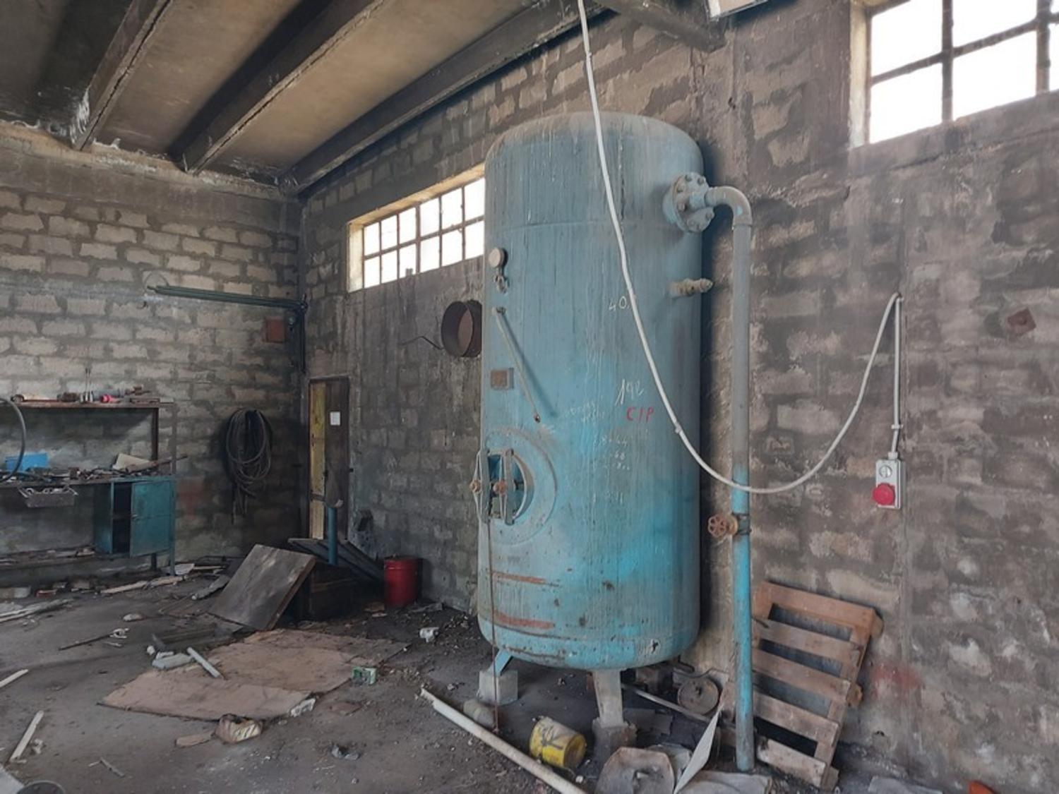 Lot Industrial boilers for the production of steam