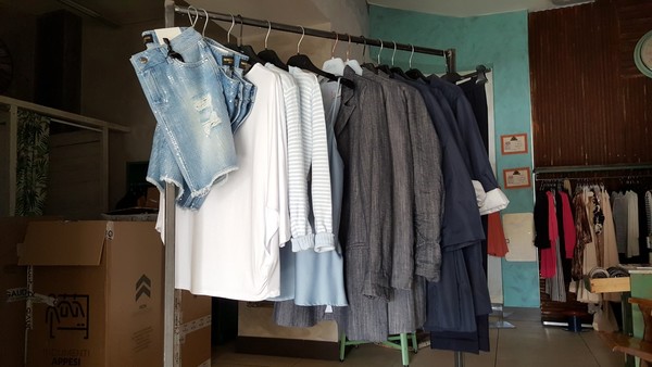 1#5286 Capi di abbigliamento in vendita - foto 6