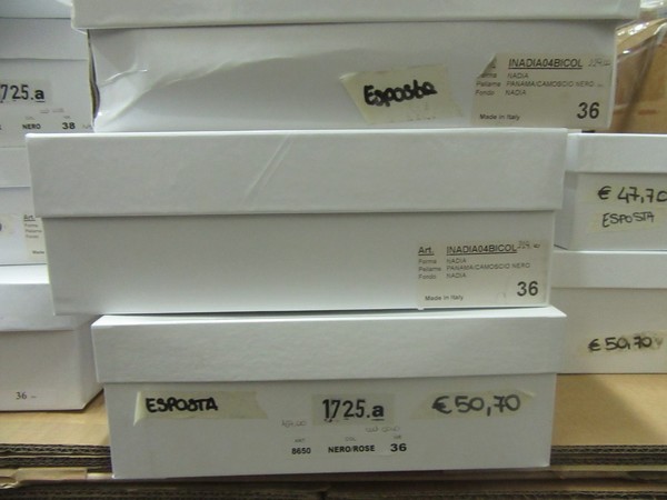 12#5286 Stivali con tacco e scarpe in vendita - foto 2