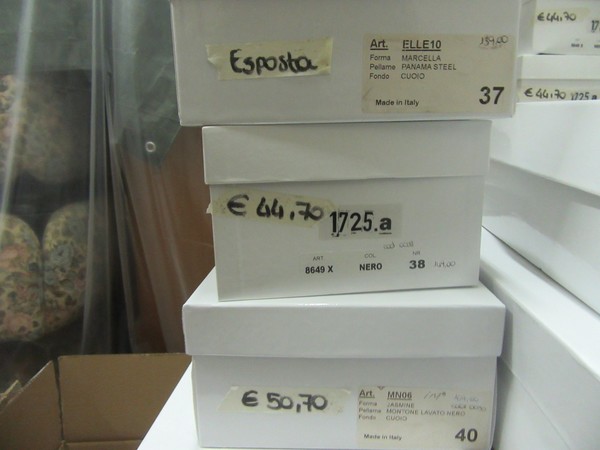 12#5286 Stivali con tacco e scarpe in vendita - foto 3