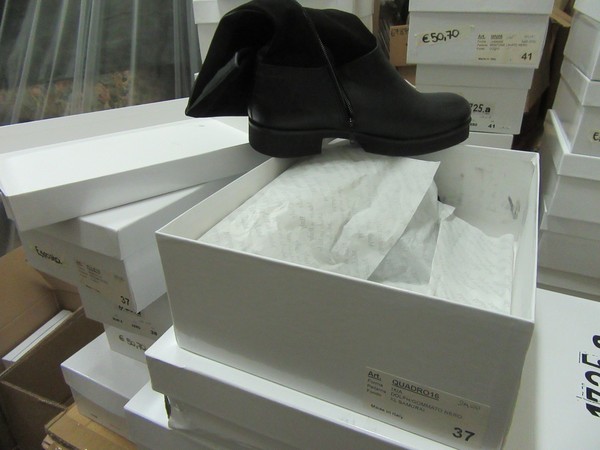 12#5286 Stivali con tacco e scarpe in vendita - foto 8