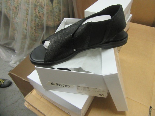 12#5286 Stivali con tacco e scarpe in vendita - foto 18