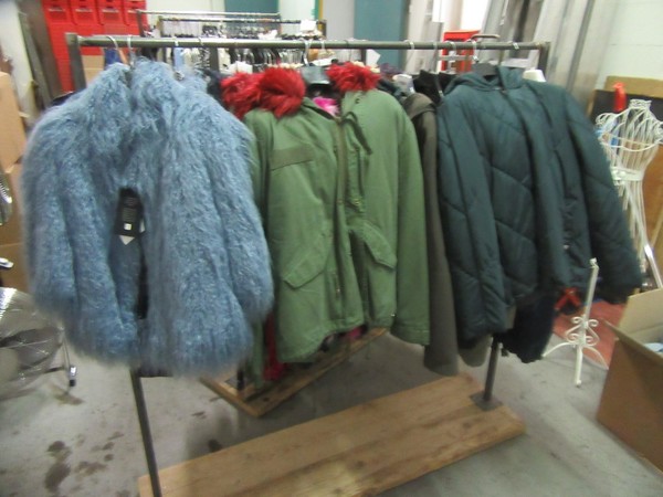 13#5286 Giacche e giubotti da donna in vendita - foto 3