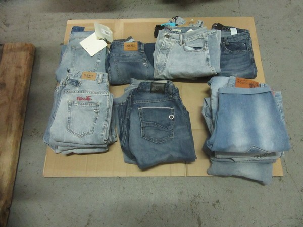 15#5286 Pantaloni e jeans da donna in vendita - foto 1