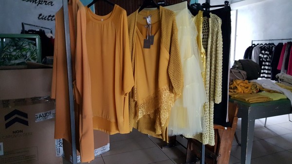 4#5286 Capi di abbigliamento in vendita - foto 2