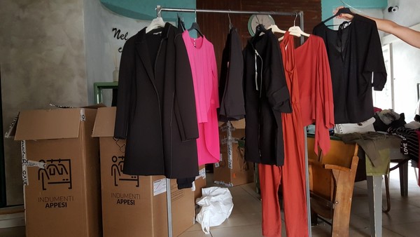 5#5286 Capi di abbigliamento in vendita - foto 3
