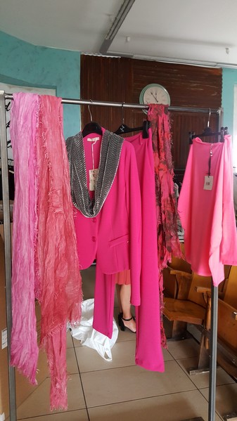 5#5286 Capi di abbigliamento in vendita - foto 4