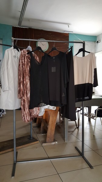 6#5286 Capi di abbigliamento in vendita - foto 3