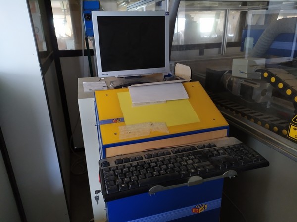 10#5304 Postazione Laser DS4 e banco per intarsi in vendita - foto 5