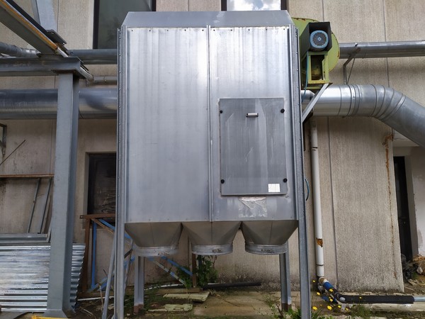 15#5304 Silos esterno di aspirazione polveri con ventilatore UNIVET in vendita - foto 4
