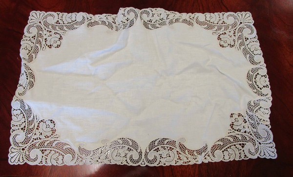 27#5304 Tappeti e centri in pizzo in vendita - foto 31