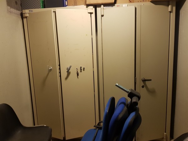 3#5306 Armadi di sicurezza metallici in vendita - foto 1