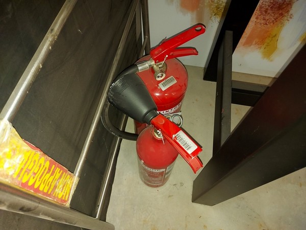 1#5307 Complementi d'arredo e macchine elettroniche da ufficio in vendita - foto 34