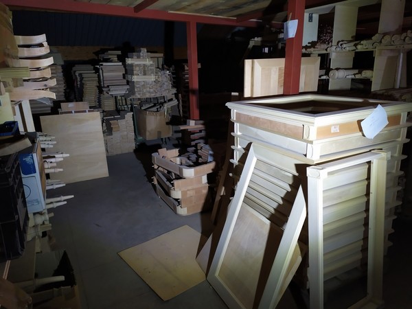 21#5317 Magazzino mobili semilavorati e prodotti finiti in vendita - foto 43