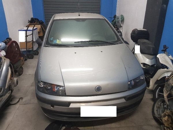 2#5318 Autovettura Fiat Punto in vendita - foto 1