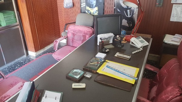 6#5318 Arredi e attrezzature da ufficio in vendita - foto 5
