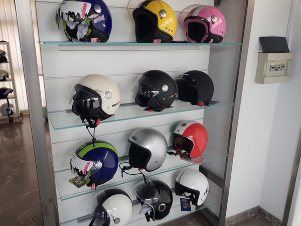 8#5318 Ricambi Piaggio in vendita - foto 2