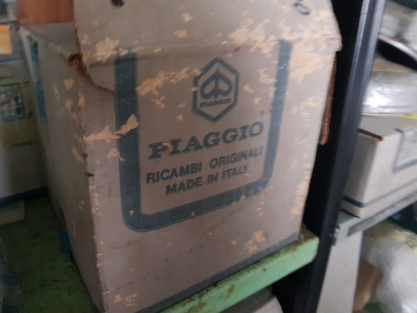 8#5318 Ricambi Piaggio in vendita - foto 27