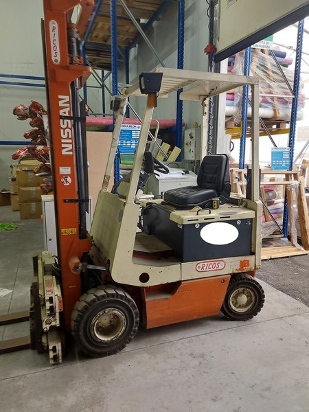 2#5319 Carrello elevatore Nissan e transpallet manuale in vendita - foto 2