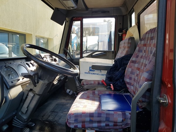 1#5322 Autocarro Iveco 65E12 in vendita - foto 20