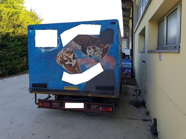 10#5322 Autocarro Iveco 35E in vendita - foto 3