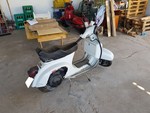 Image 3 - Piaggio Vespa 125 motorcycle - Lot 13 (Auction 5322)