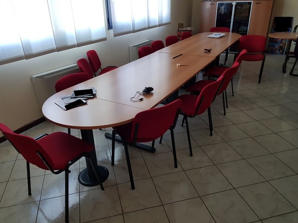 15#5322 Arredi e macchine elettroniche da ufficio in vendita - foto 1