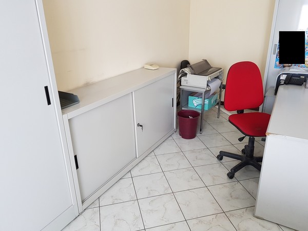 15#5322 Arredi e macchine elettroniche da ufficio in vendita - foto 7
