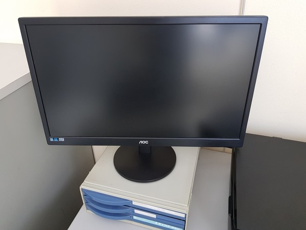 15#5322 Arredi e macchine elettroniche da ufficio in vendita - foto 10