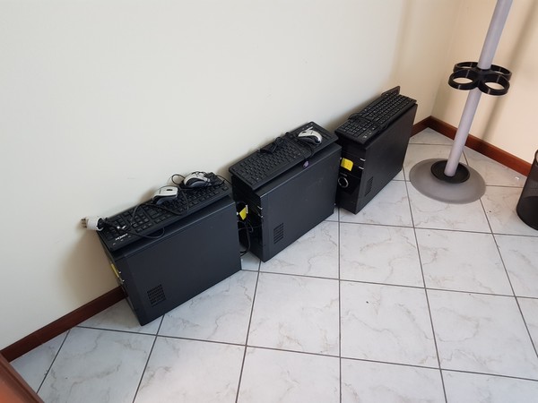 15#5322 Arredi e macchine elettroniche da ufficio in vendita - foto 21