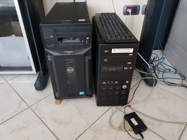 15#5322 Arredi e macchine elettroniche da ufficio in vendita - foto 26